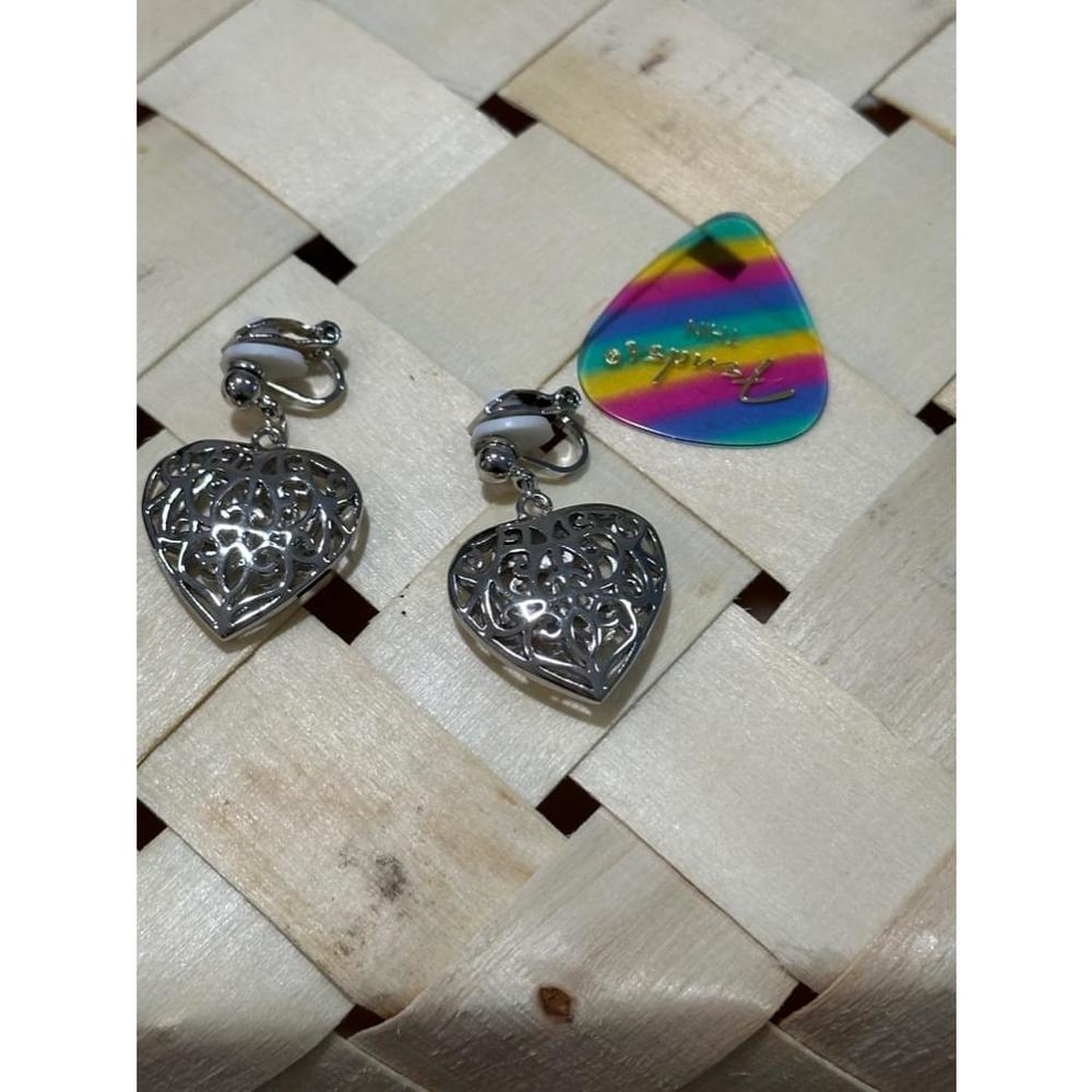 Filigree silver tone boutique clip on earrings new-unworn